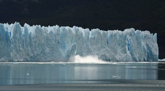 Der Perito Moreno kalbt (2/10)